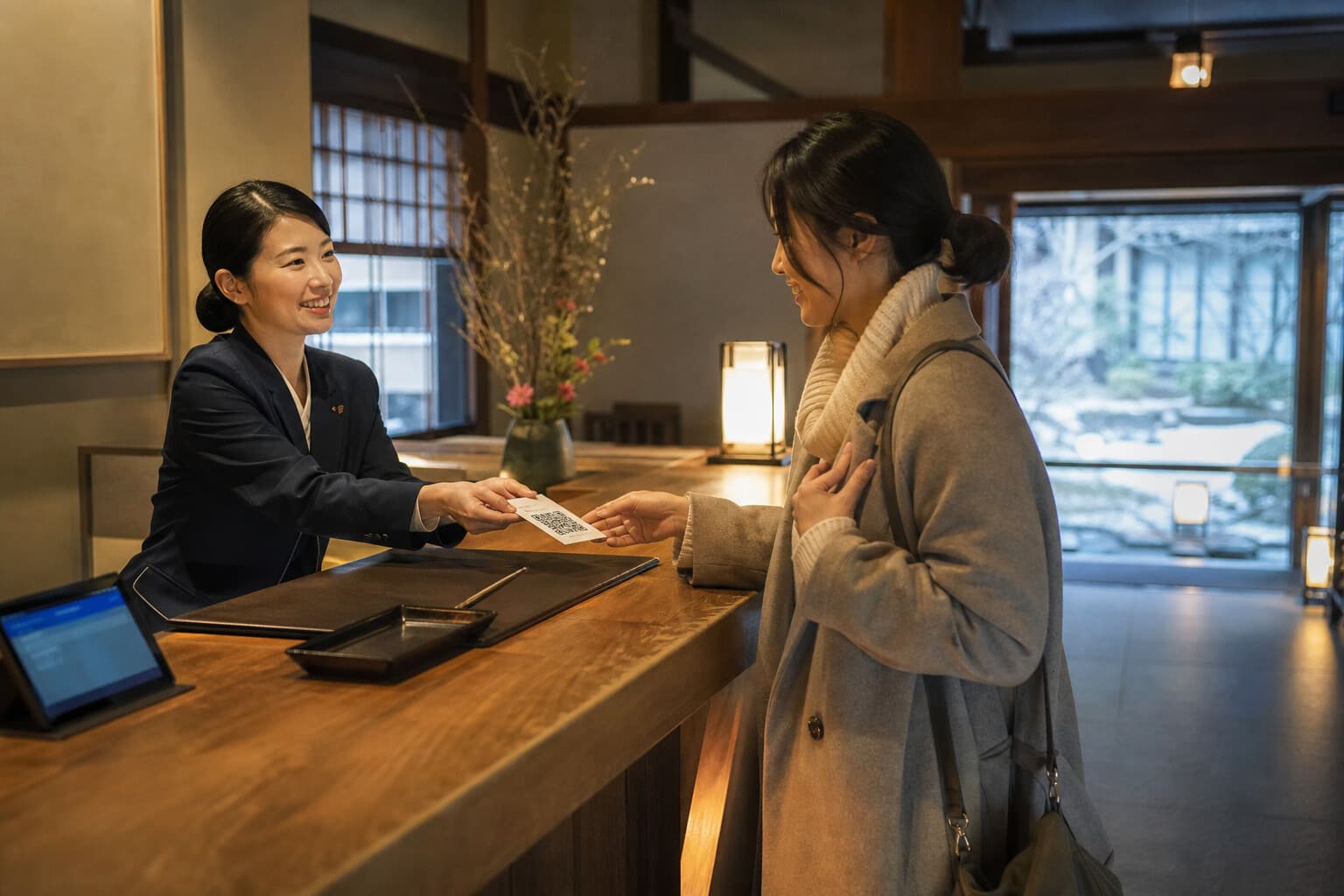ホテル口コミを増やす8施策|件数と評価を同時に上げる実践ガイド